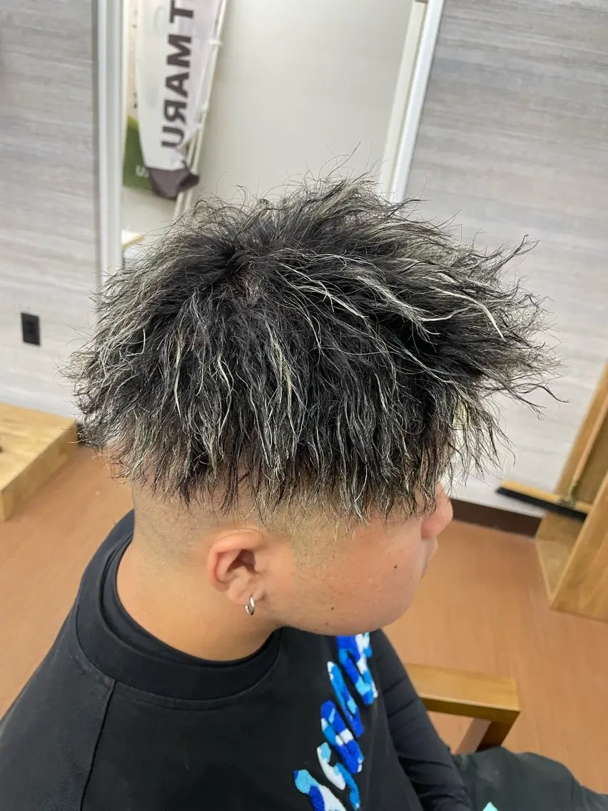 パーマ メンズ メンズパーマ メンズツイストパーマ ツイストパーマ 柴田 成美のヘアスタイル