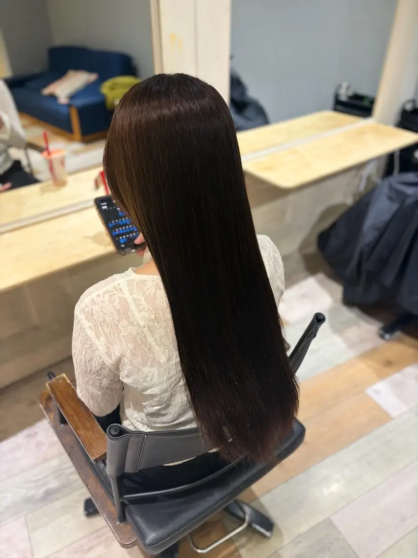 ロング ヘアカラー 💜🦋 COCONA🦋💜のヘアスタイル