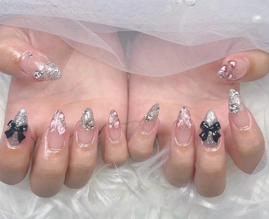 ネイル アートネイル オーロラネイル チークネイル 長さ出し フットネイル Miya _nailのネイルデザイン