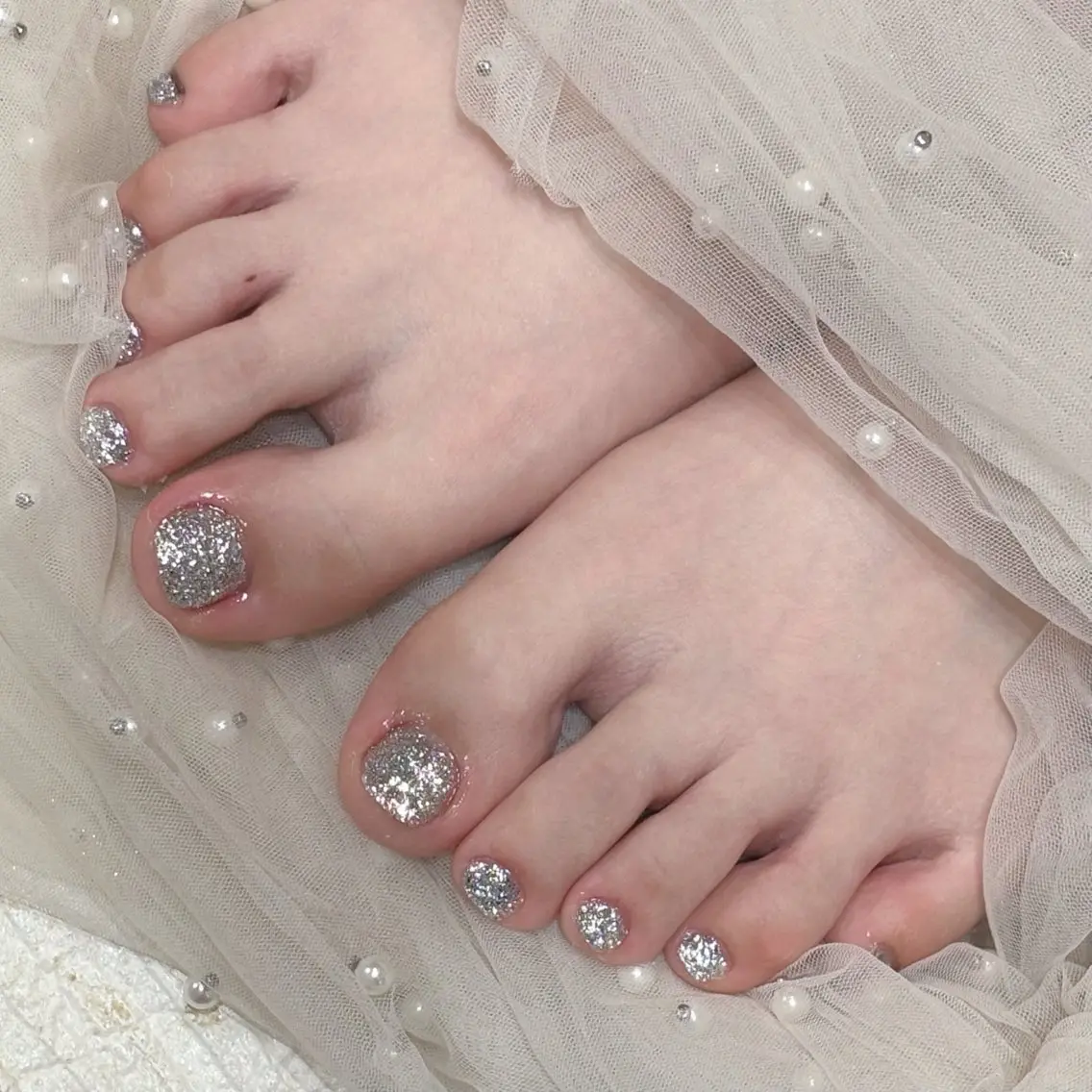 ネイル フットネイル 6月ご予約受付中🌹 Jr.ネイリストaiのネイルデザイン