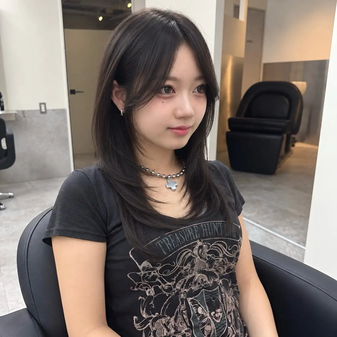 ミディアム カラー カット ヘアカラー トリートメント 🎀レイヤー×透明感 ×髪質改善🎀米田のヘアスタイル