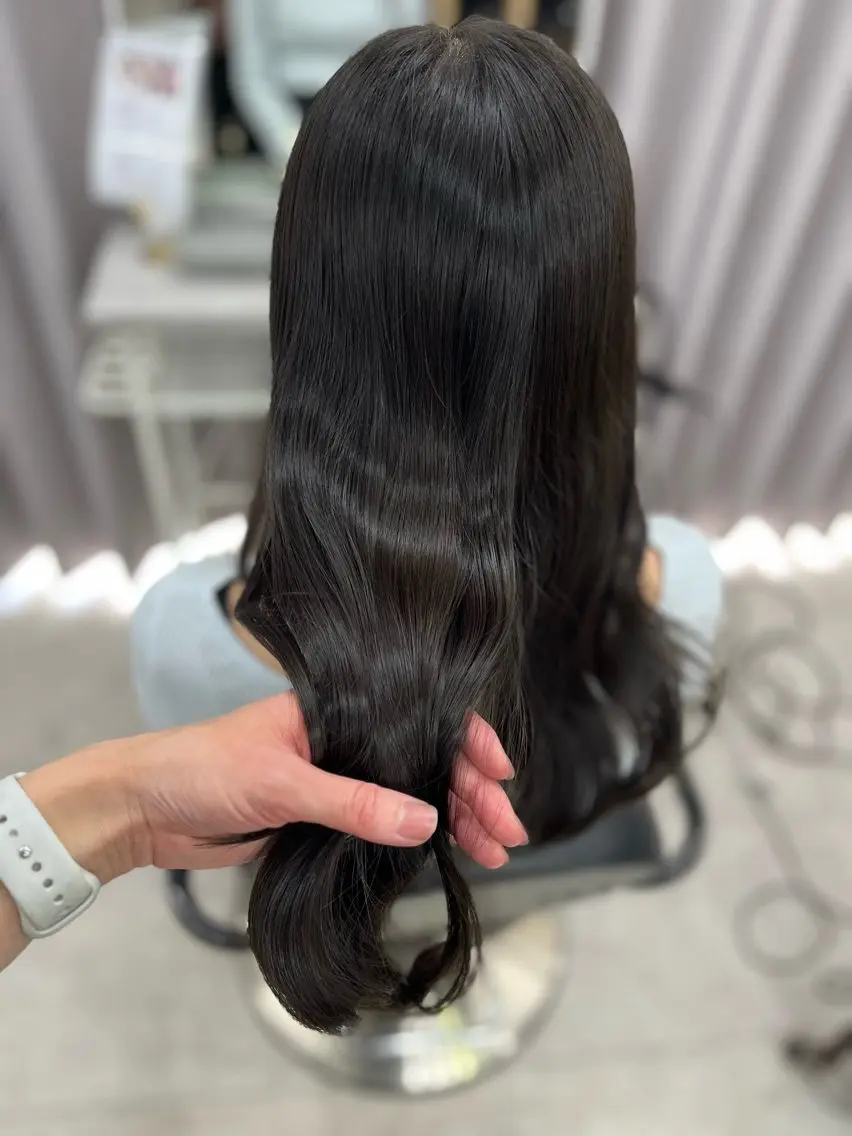 ロング カラー ベージュカラー オリーブベージュ ヘアカラー トリートメント 🫧ぷる艶カラー🫧 Yuubi🦩のヘアスタイル