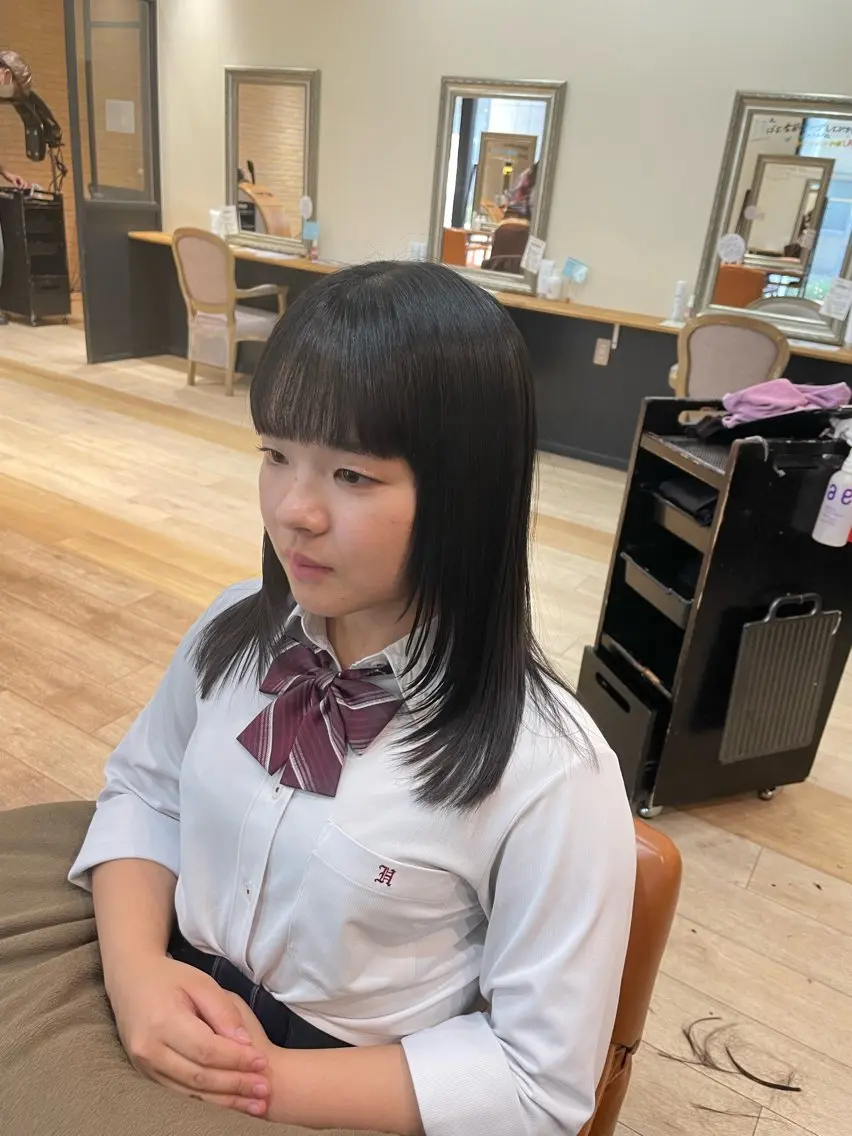 ミディアム カット Hikari 髪質改善🩵ᩚ🫧のヘアスタイル
