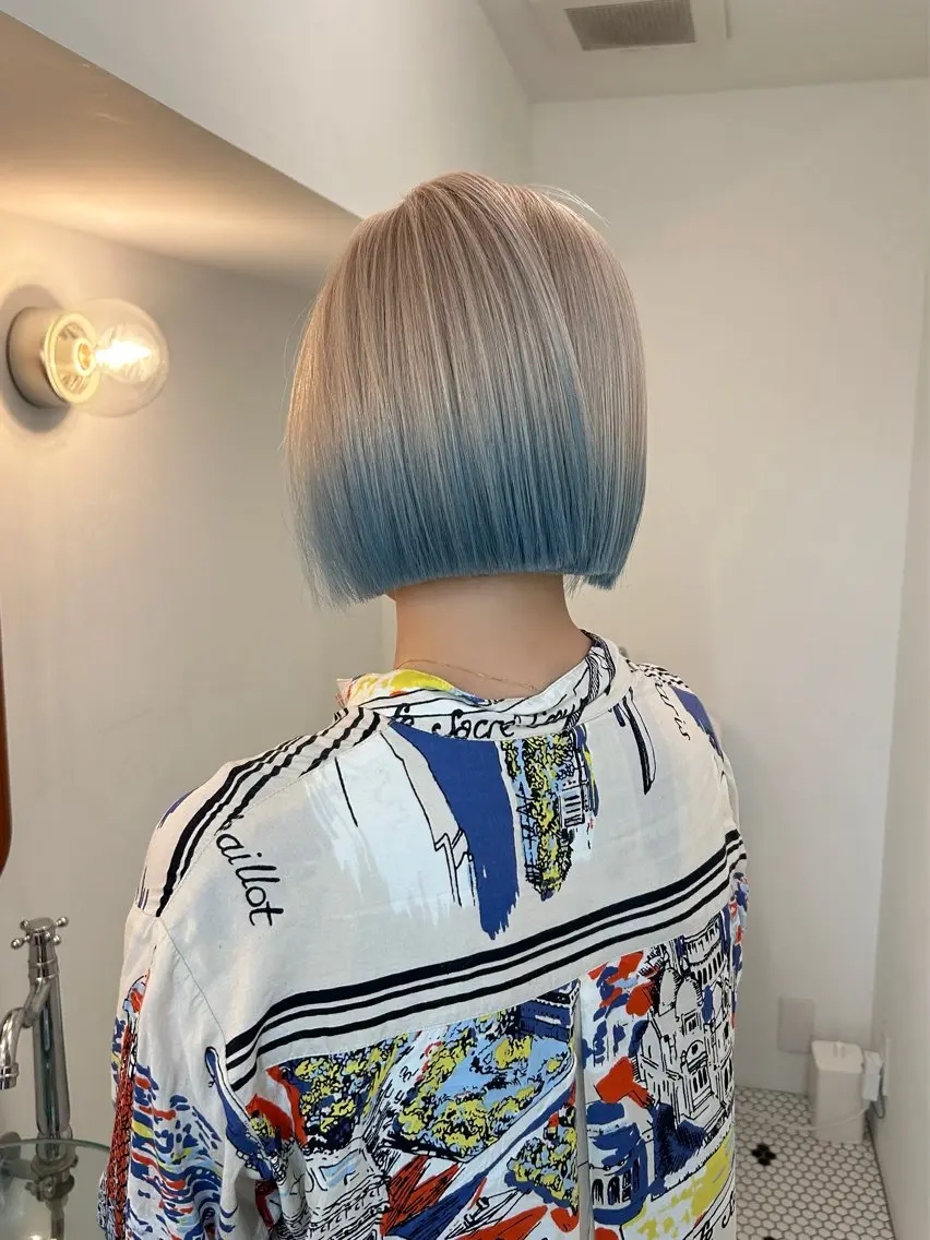 ミディアム カラー ヘアカラー 💜Noa /艶髪ハイトーン💫のヘアスタイル