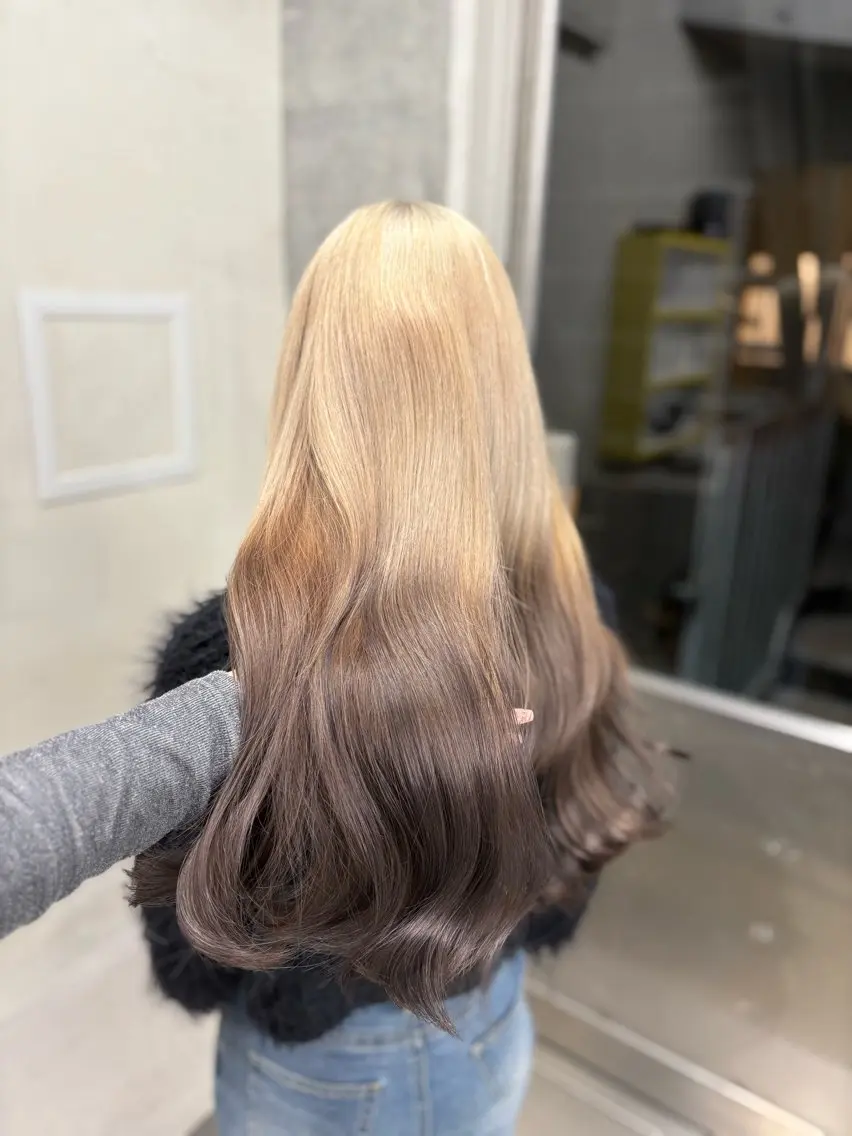 ロング カラー カット ヘアカラー トリートメント トレンドカラー🥣／ ヘアアレンジ✩.*˚のヘアスタイル