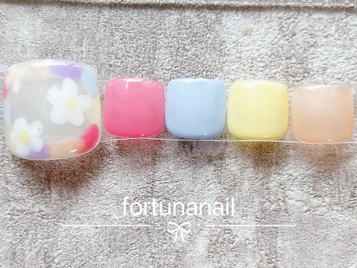 ネイル Nail •Head スパFortunaのネイルデザイン