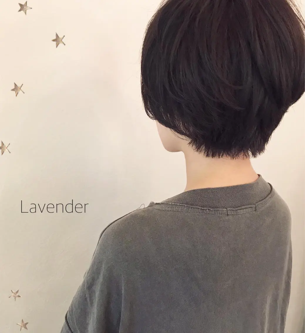 ショート カラー 市川 千夏のヘアスタイル