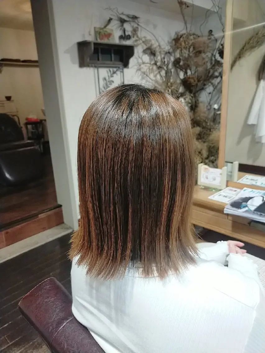 ミディアム 外ハネヘア 縮毛矯正 ASAKO ✴︎アメリシュシュのヘアスタイル