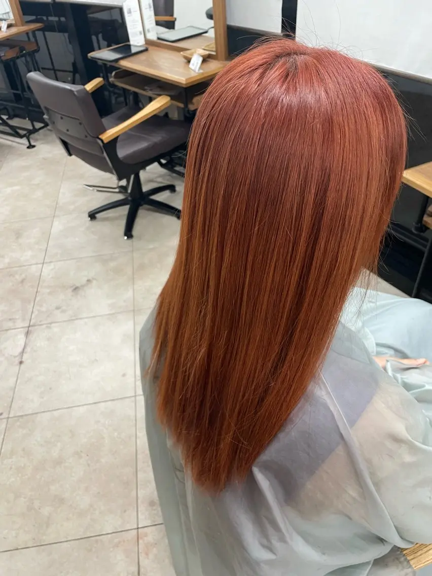 ロング _WHITE 佐伯 碧のヘアスタイル