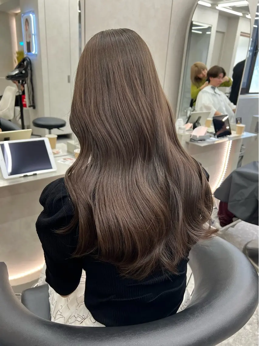 ロング カット ヘアカラー 縮毛矯正 トリートメント 博多ベージュ 🐻松井傑のヘアスタイル