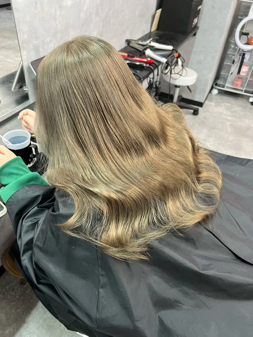 ロング ヘアカラー トリートメント 藤本 翔己のヘアスタイル