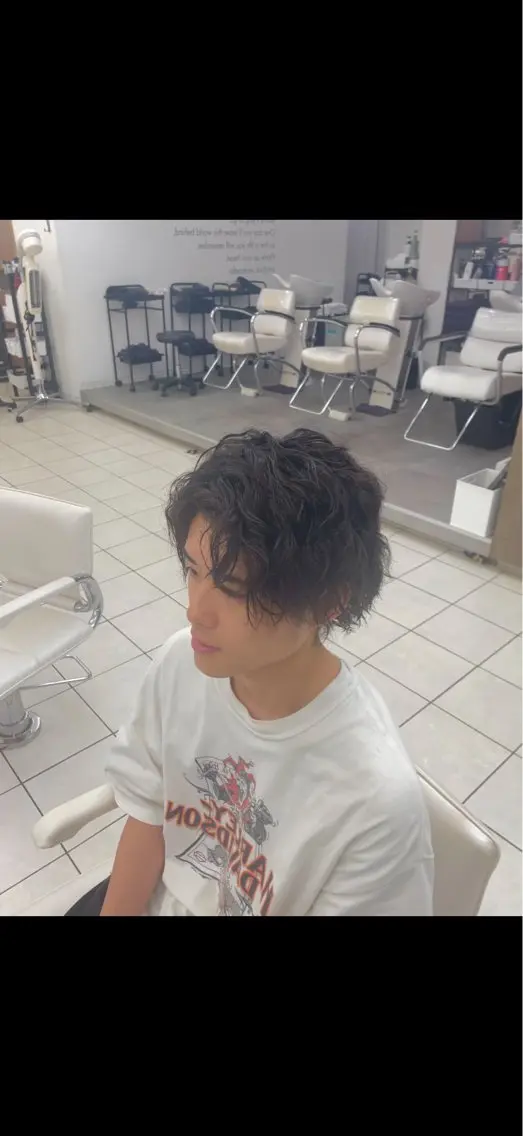 メンズ カット パーマ 成瀬スパイラル パーマ清水大隼のヘアスタイル