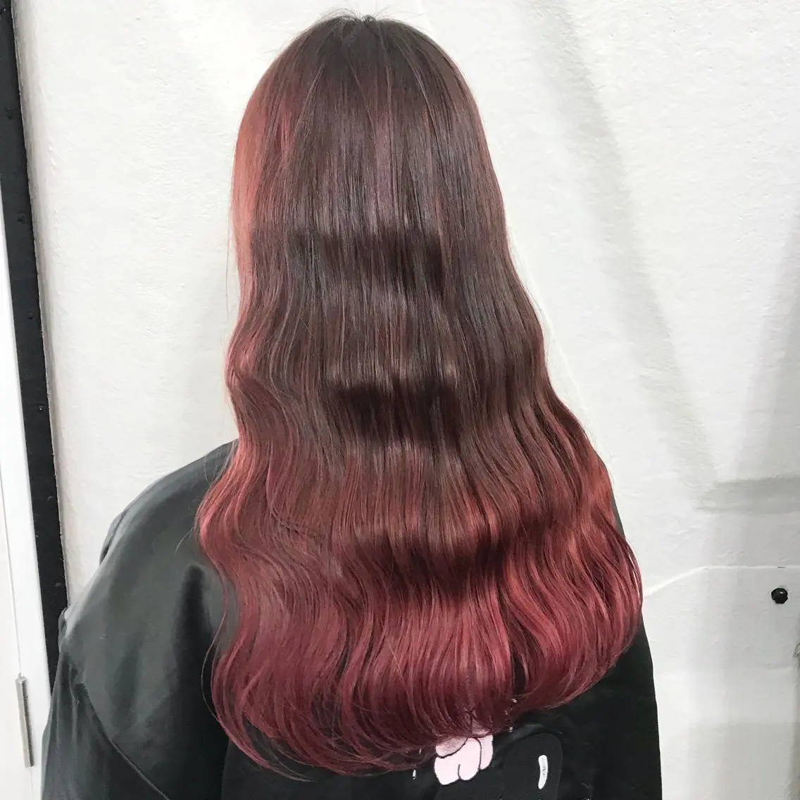 ロング カラー ブリーチ レッドカラー K-POP好き美容師 🇰🇷Kai.Yのヘアスタイル