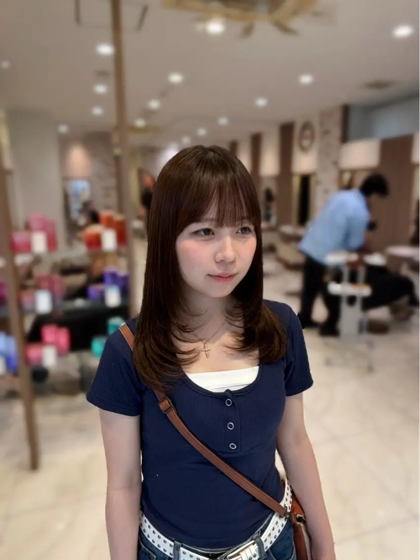 セミロング カット ヘアカラー トリートメント 🎀韓国レイヤー/ 髪質改善🎀きららのヘアスタイル