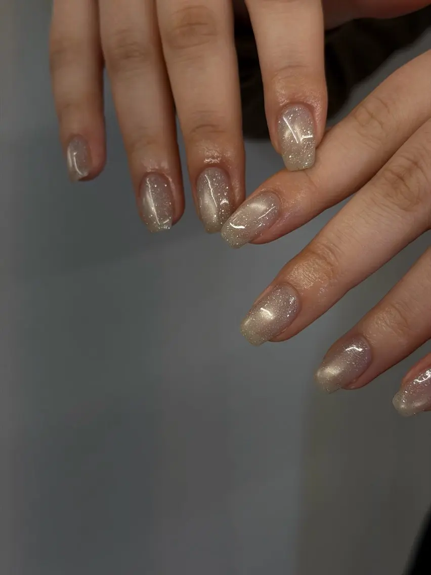 ネイル フラッシュネイル ジェルネイル キラキラネイル マグネットネイル ニュアンスネイル ハンドネイル ハンドケア Bana_ Nailのネイルデザイン