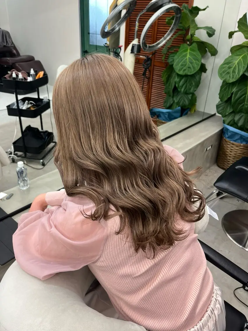 🎀ダブルカラー+髪質改善テンダートリートメント🎀ブリーチなしで明るく!保湿重視でしっとりまとまる質感へ✨️の写真