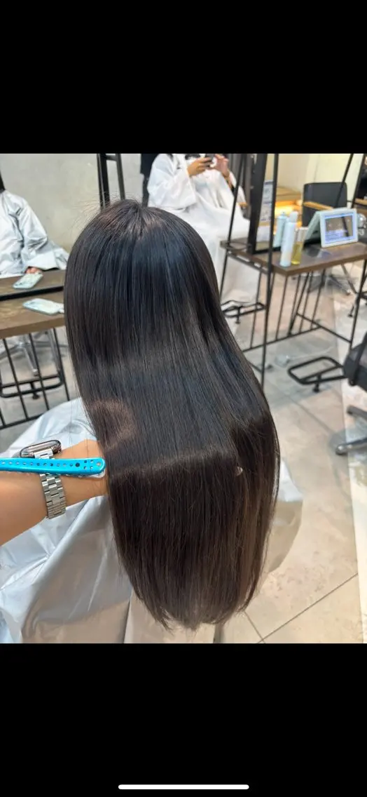 ロング カラー 縮毛矯正 センターパート/カラ ーメッシュ📍ユリのヘアスタイル