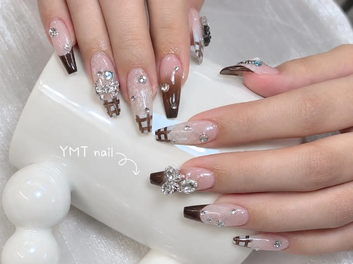 ネイル ハンドネイル mochi nailsのネイルデザイン