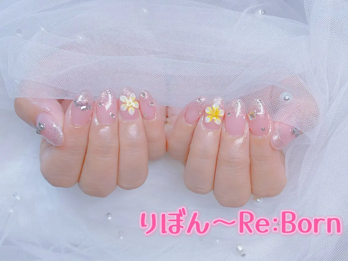 ミディアム ハンドネイル りぼん Re:Bonrのネイルデザイン