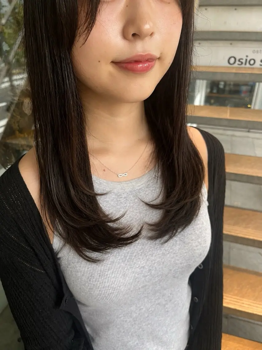 ロング レイヤーカット カット 和泉田 真白のヘアスタイル