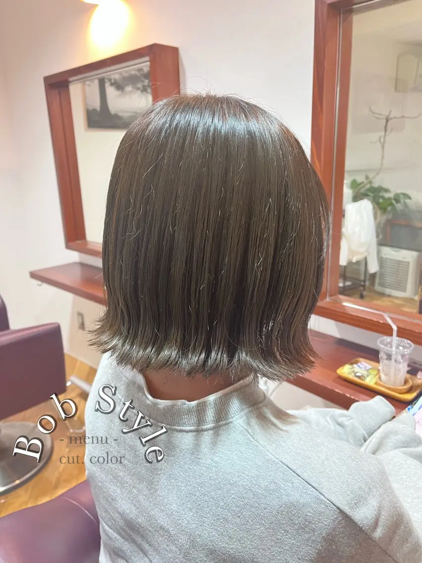 ミディアム アッシュ ボブ 外ハネヘア Rina.💎🫧 小松里奈のヘアスタイル