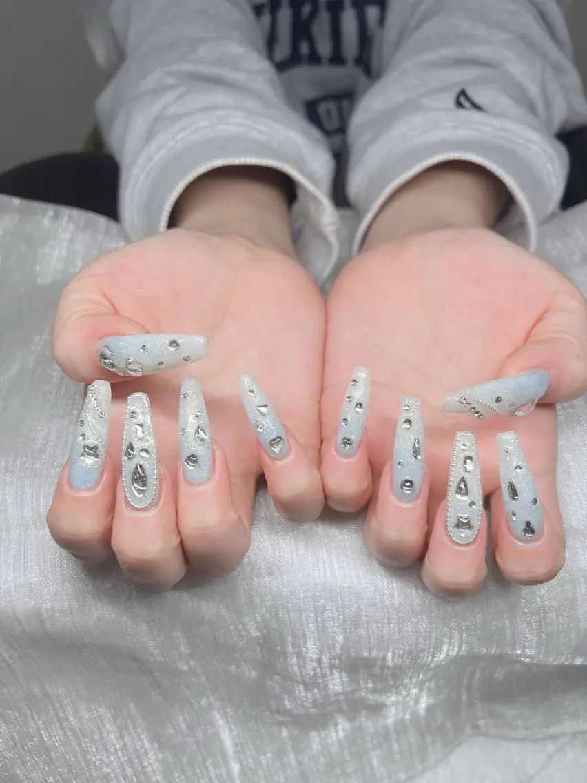 ネイル オーロラネイル チークネイル 長さ出し フットネイル フレンチネイル ハンドネイル Lee Nails チップ長さだし専門店のネイルデザイン