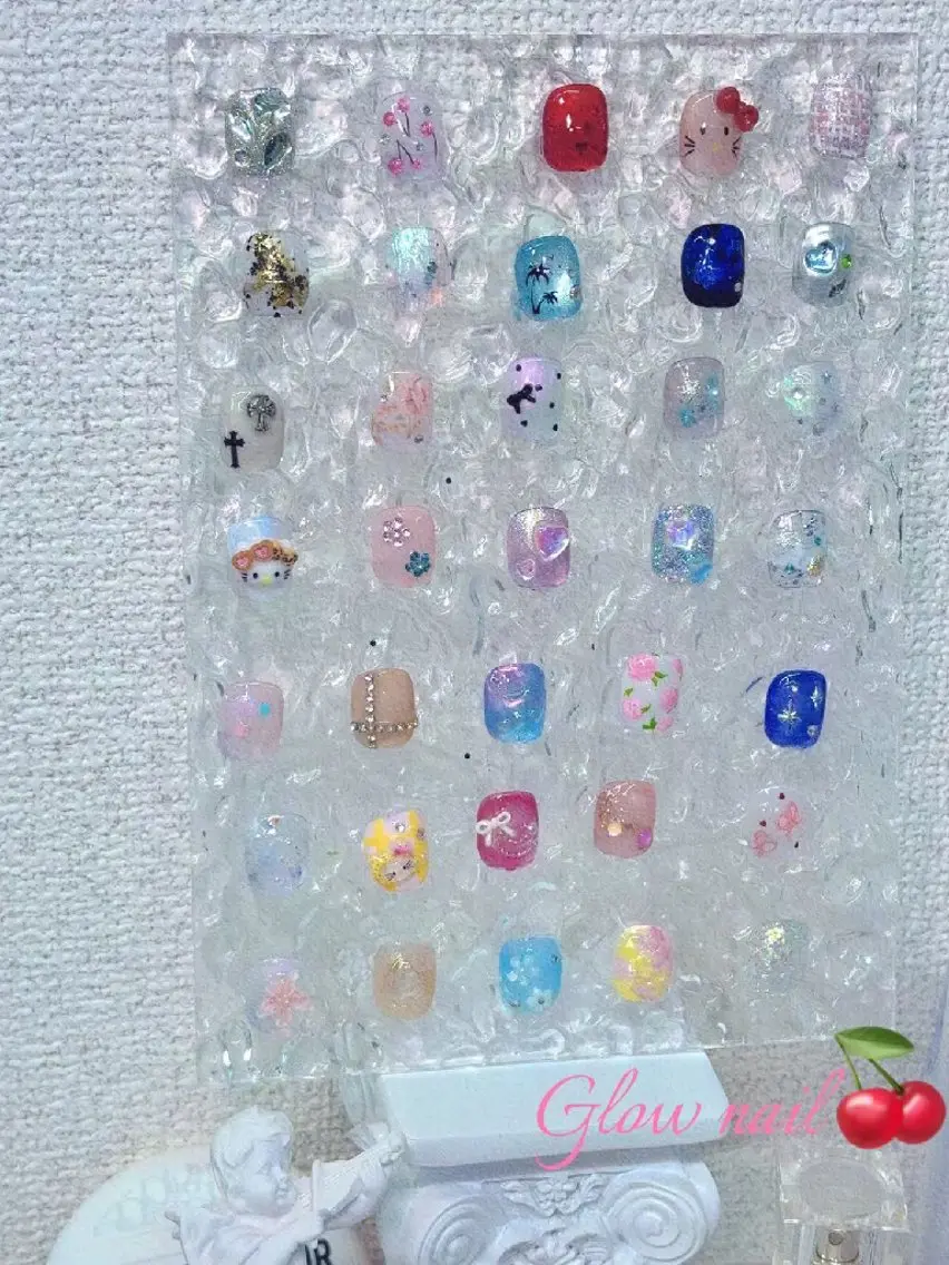 ネイル グロー ネイルのネイルデザイン