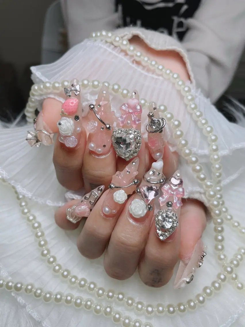 ネイル アートネイル オーロラネイル フラッシュネイル フレンチネイル ジェルネイル Sora nail 長さ出し専門店のネイルデザイン
