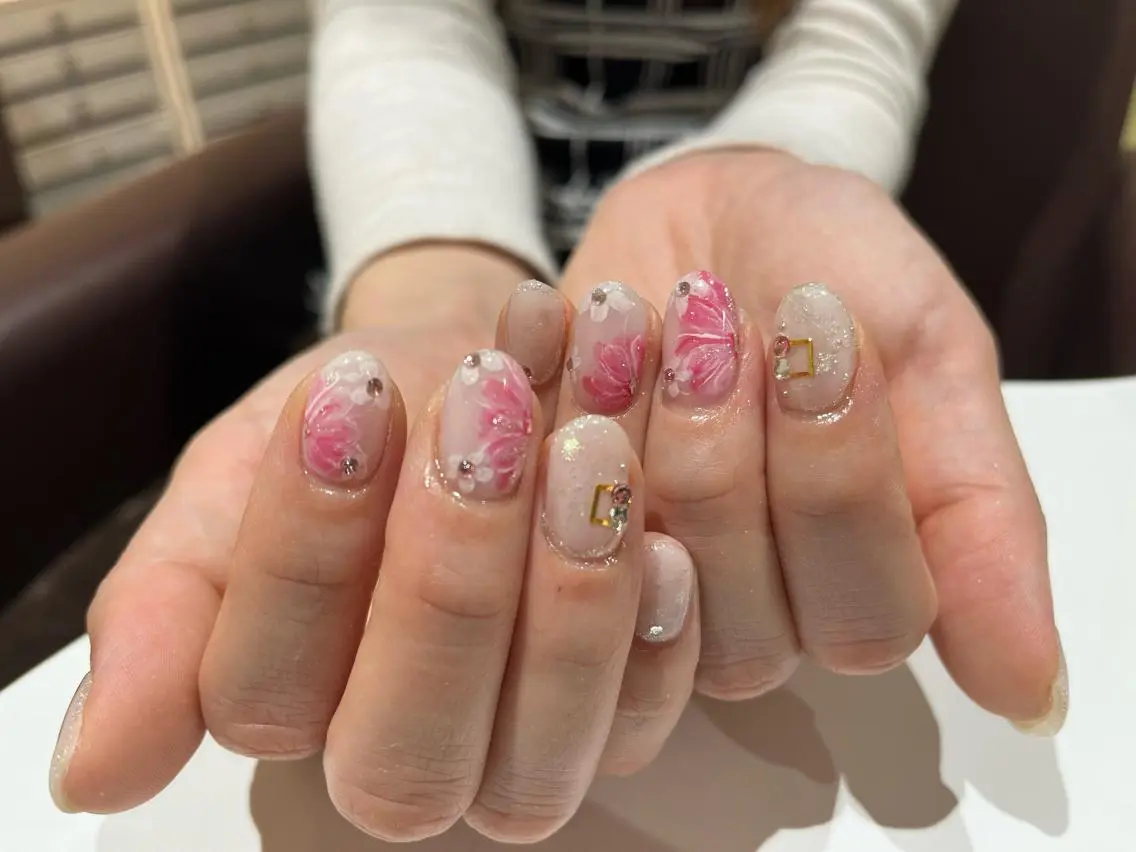 ネイル ハンドネイル イシモト サトのネイルデザイン