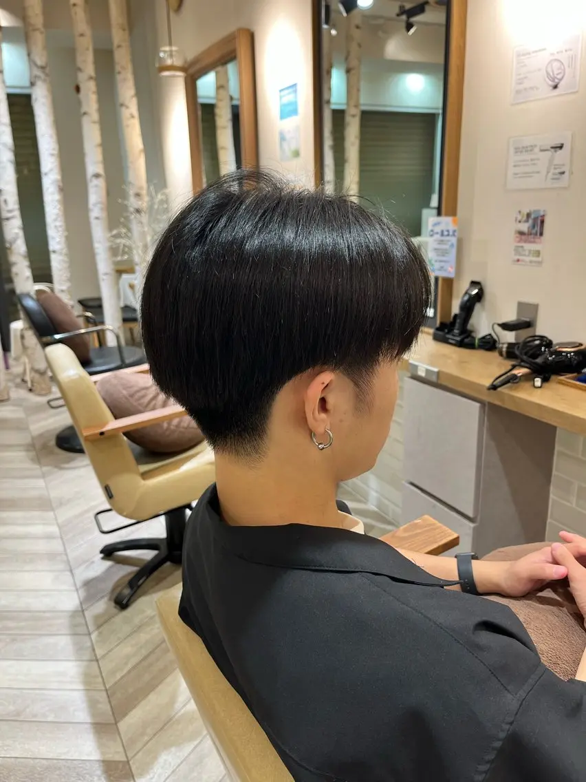 メンズ センターパート 刈り上げ 川崎 唯華のヘアスタイル