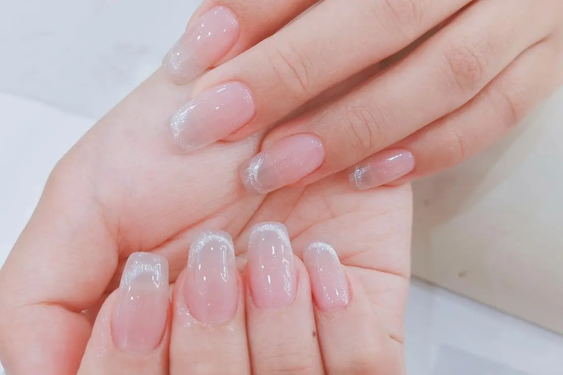 ミディアム ハンドネイル 💅 リリアのネイルデザイン