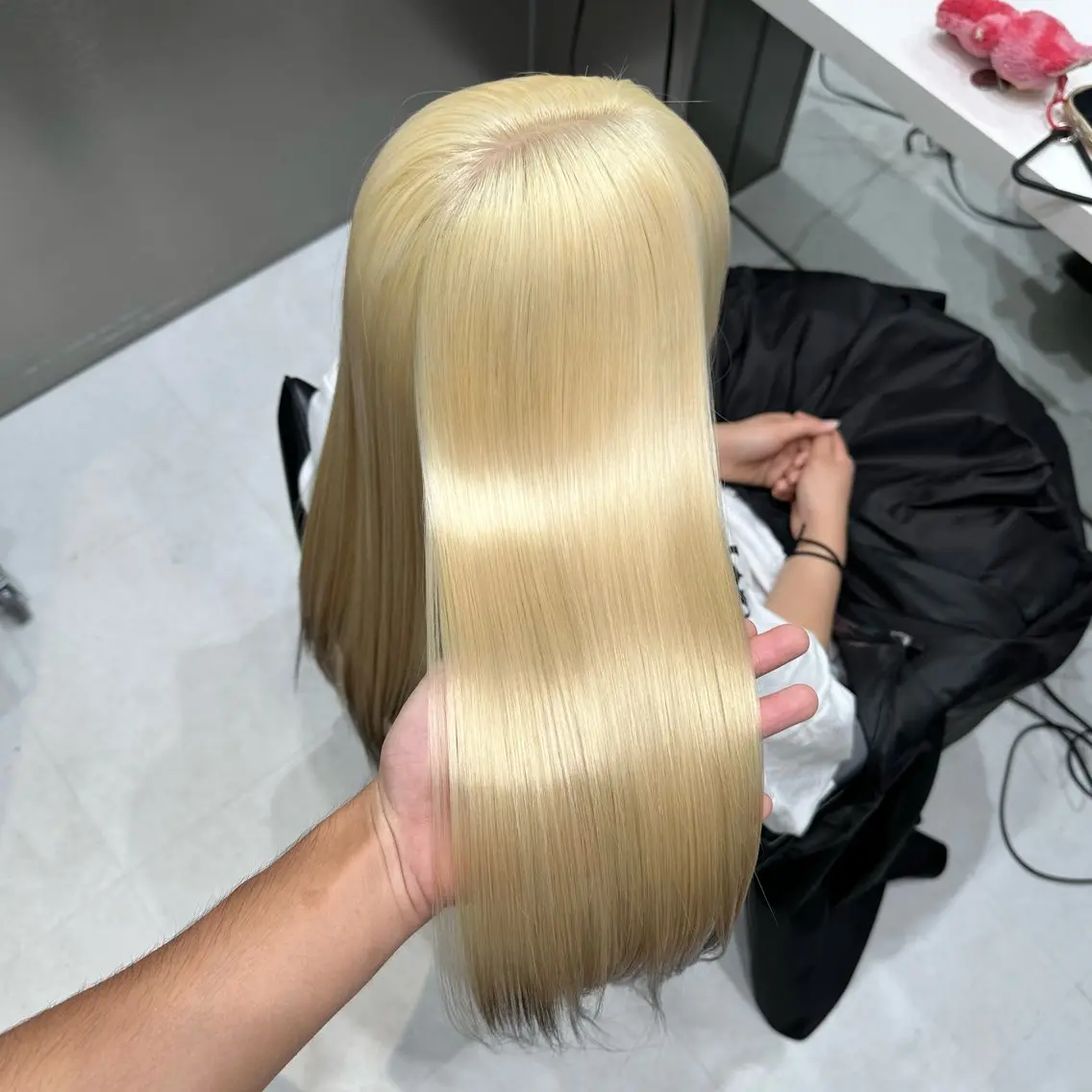 セミロング カラー ヘアカラー トリートメント 💫艶ハイトーン×髪 質改善💫リュウトのヘアスタイル