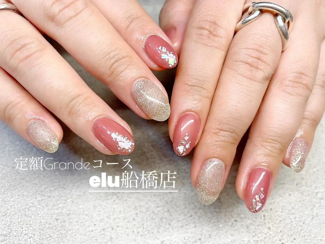 ネイル elu :nail&eyeのネイルデザイン