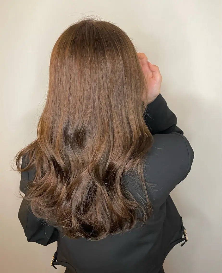 セミロング カラー ヘアアレンジ ベージュカラー ブリーチ グレージュ ブリーチなしカラー トリートメント 韓国ナチュラル・ ベージュ/落合夏希のヘアスタイル