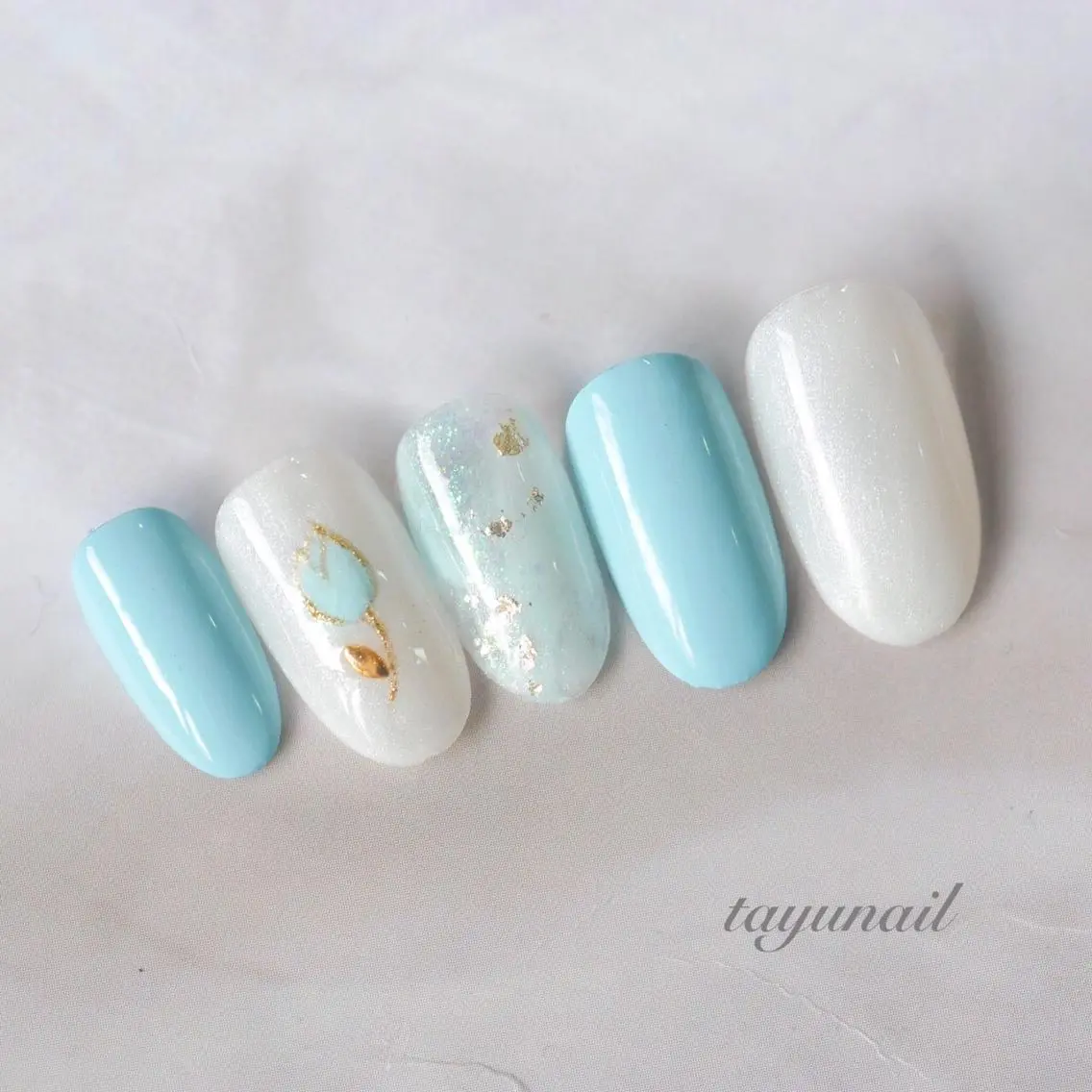 ネイル アートネイル ブルー ジェルネイル ニュアンスネイル ワンカラーネイル ハンドネイル ネイルサロン 【たゆnail】のネイルデザイン