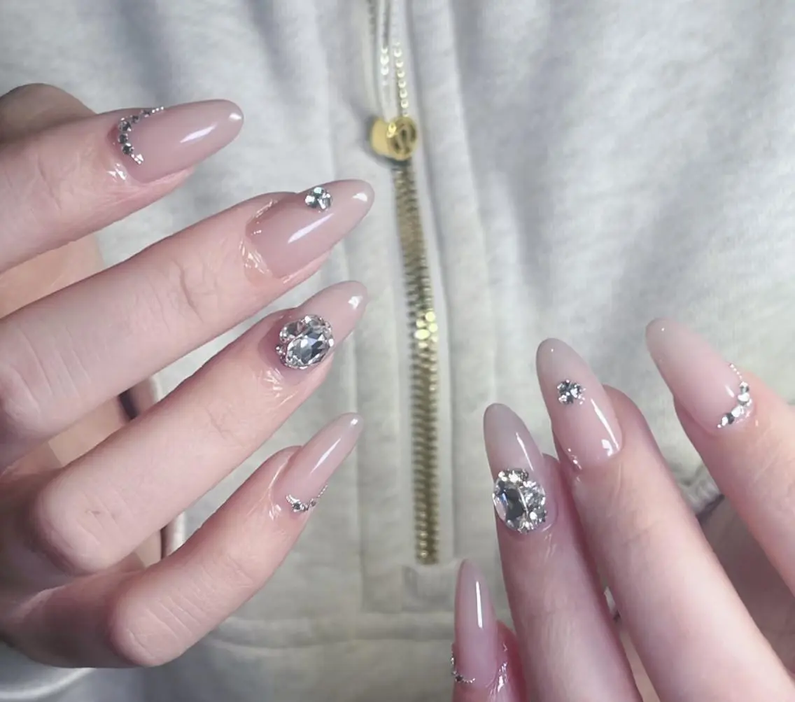 ネイル ハンドネイル 🎀 Ayaka_nailのネイルデザイン