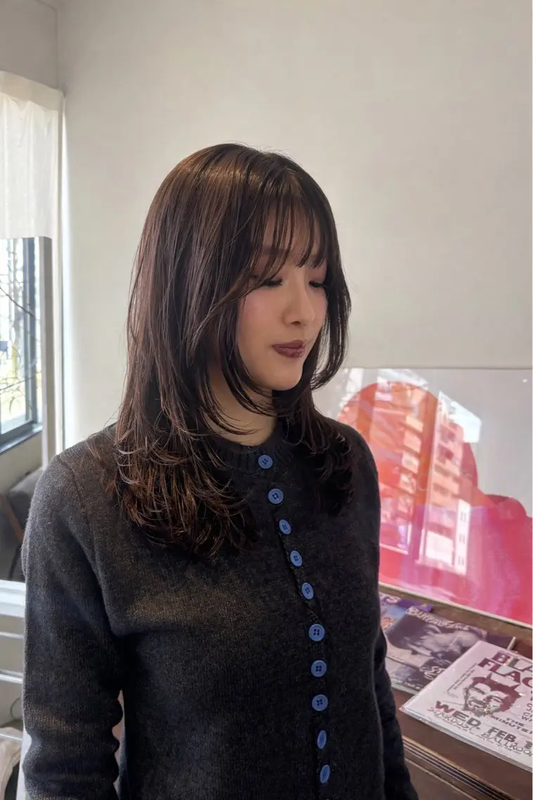 セミロング レイヤーカット 池田 晴乃のヘアスタイル