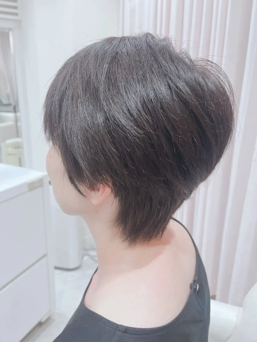カラー アッシュ ベージュカラー ブラウンカラー 本間 幸恵のヘアスタイル