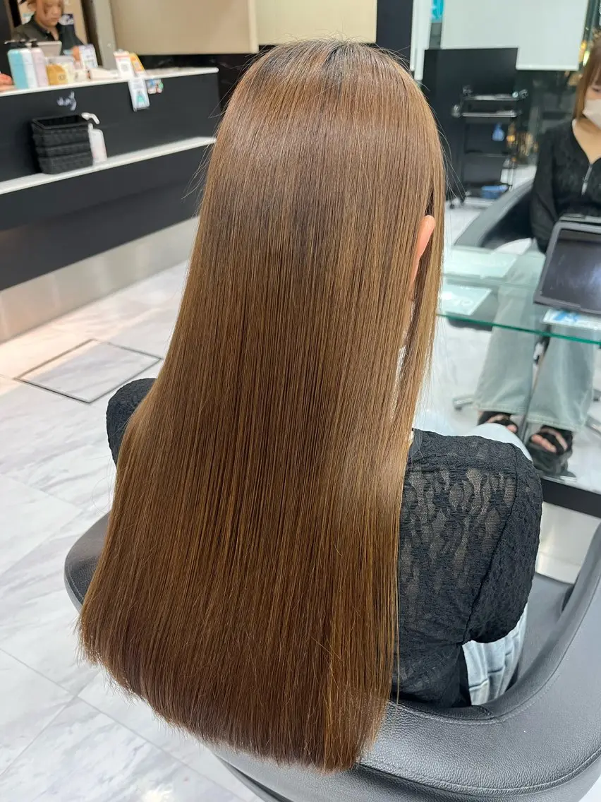 ロング ☘️上村 ☘️髪質 改善/透明感カラーのヘアスタイル