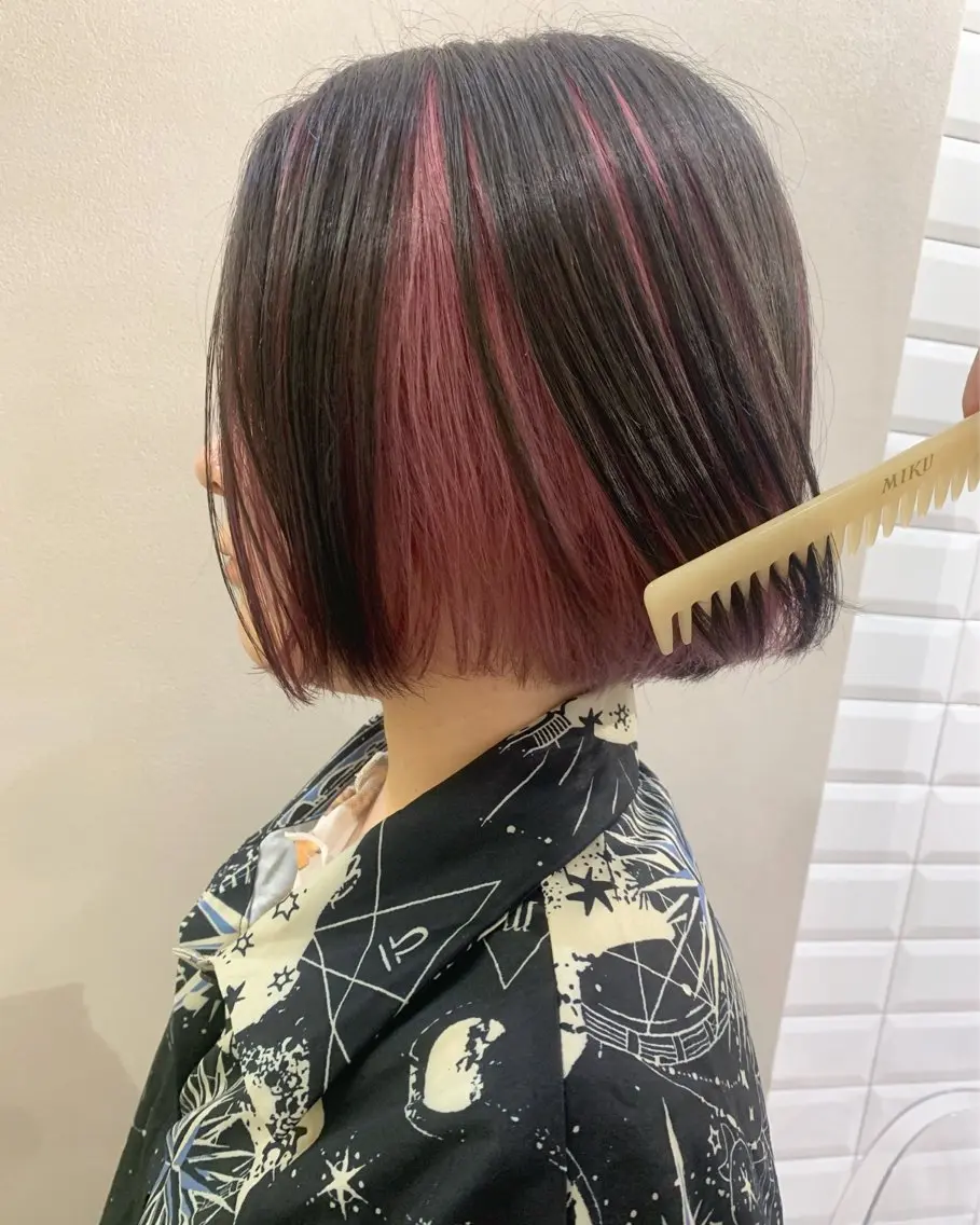 ショート カラー ブリーチ ピンクカラー カット ヘアカラー トリートメント hubhair レイヤー/透明感のヘアスタイル