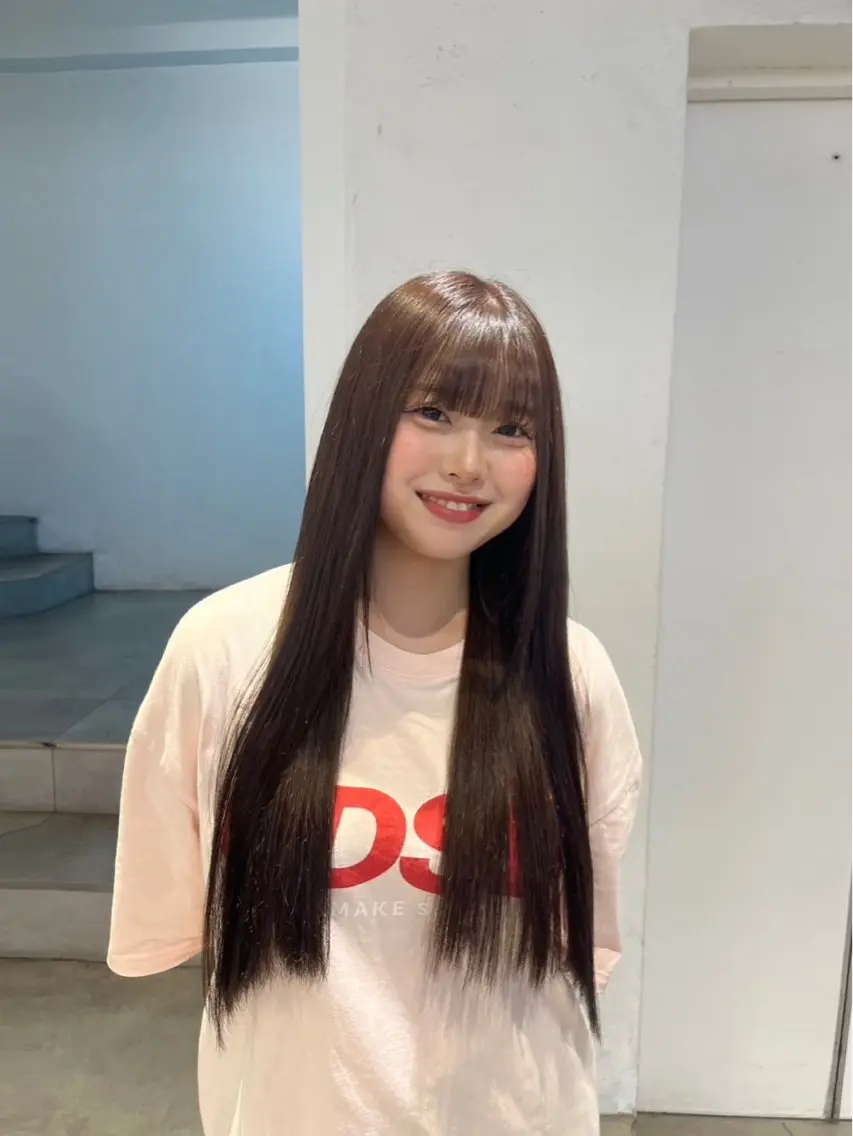 ロング カラー せりな🎀🕯️ /透明感カラーのヘアスタイル