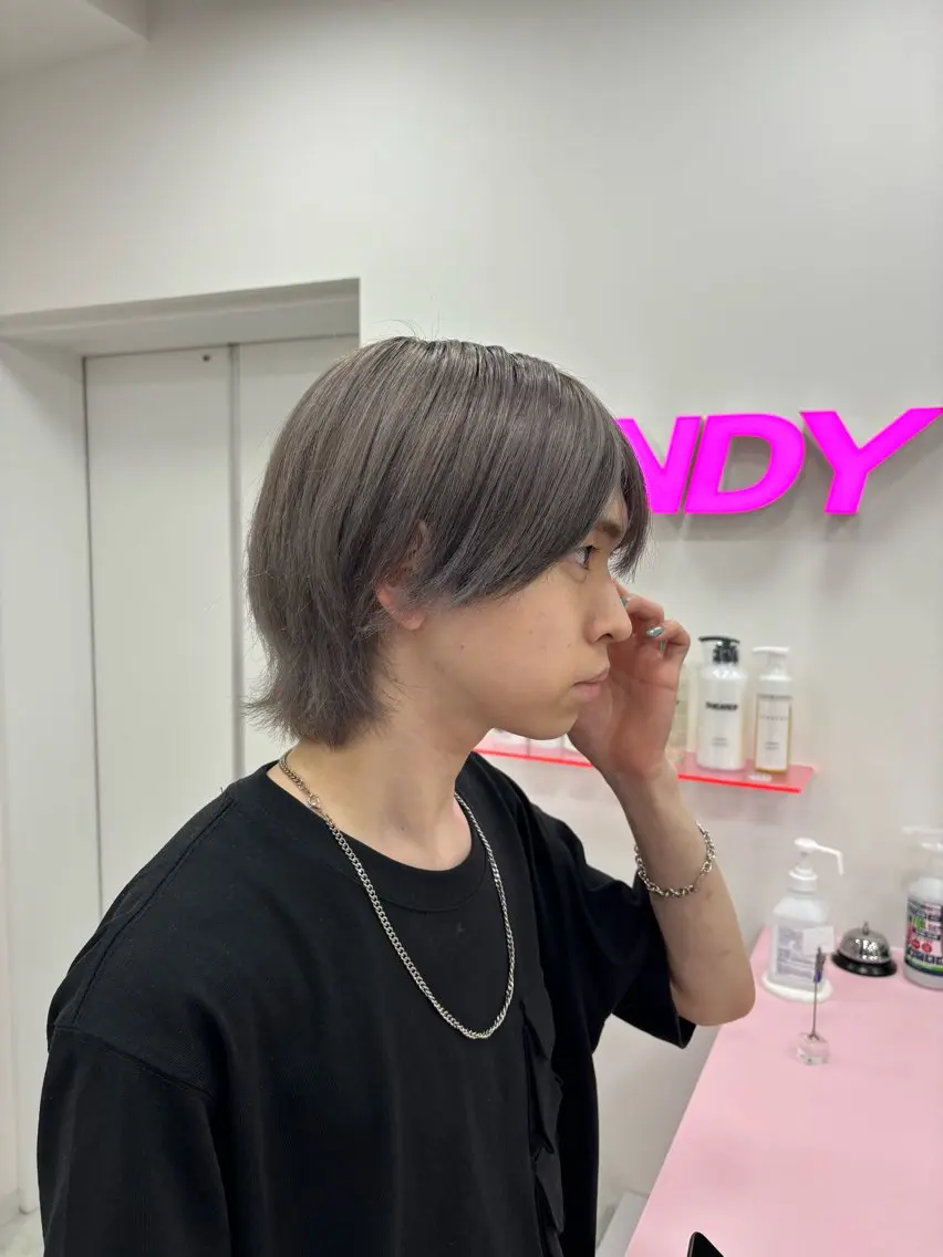 ショート メンズ 抜け感レイヤー︴ ニュアンスカラーのヘアスタイル