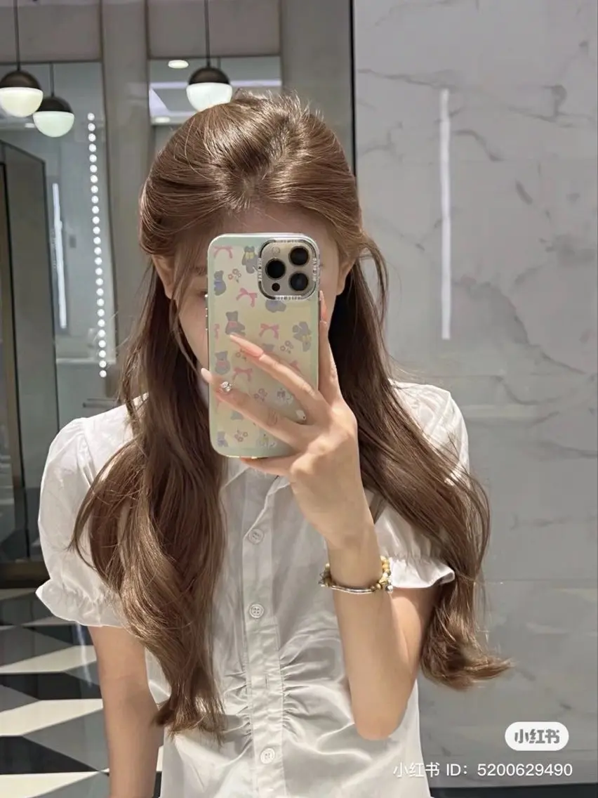 カラー ヘアセット 透明感うる艶カラー 🤍MANAMIのヘアスタイル