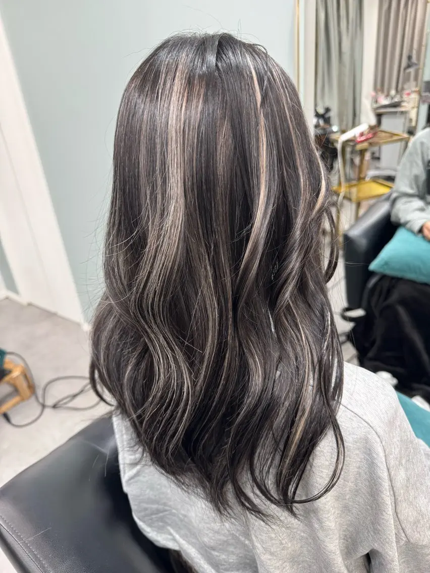 セミロング カラー ヘアカラー GDS SALONのヘアスタイル