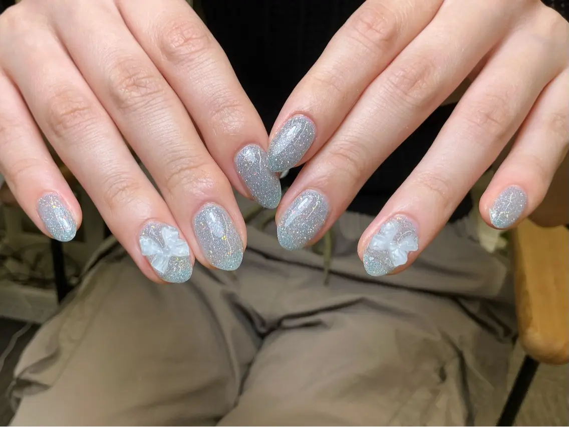 ネイル オーロラネイル 長さ出し フレンチネイル ジェルネイル ガラスフレンチ ハンドネイル Rela・S NAILのネイルデザイン