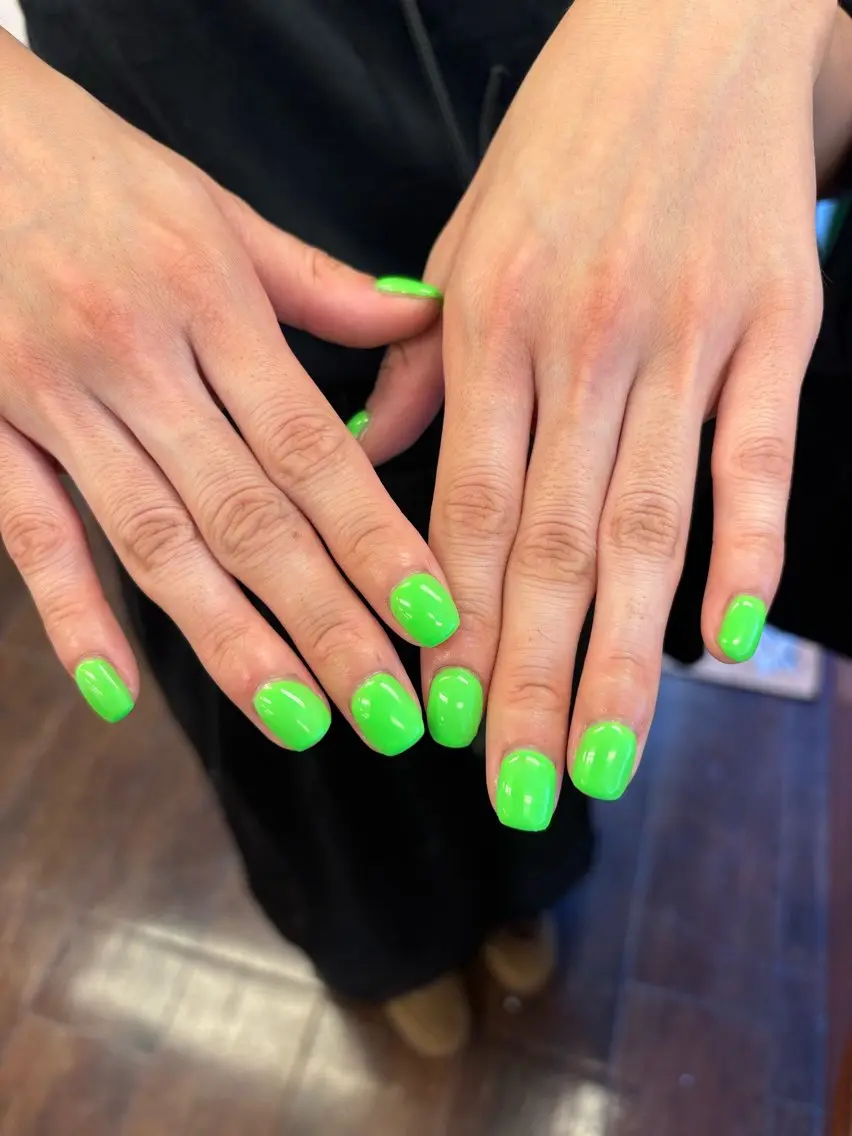 ネイル ハンドネイル AMI 美フォルムネイルのネイルデザイン