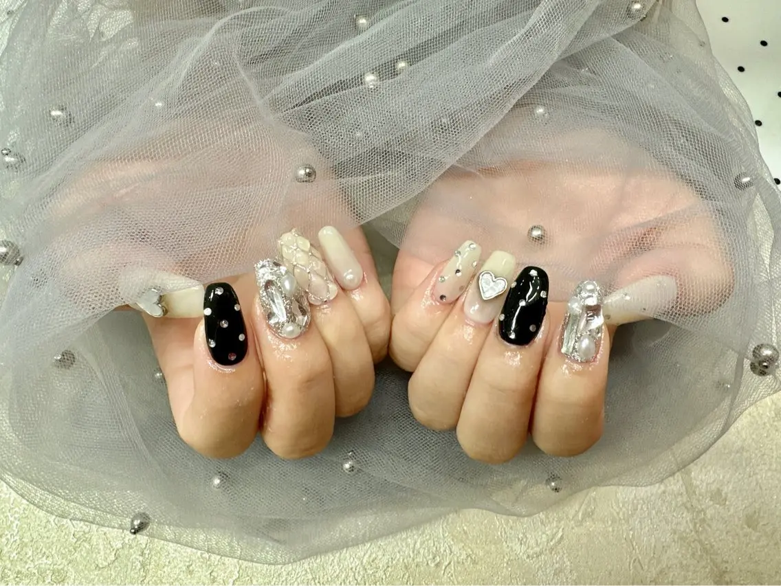 ネイル Luna K.のネイルデザイン