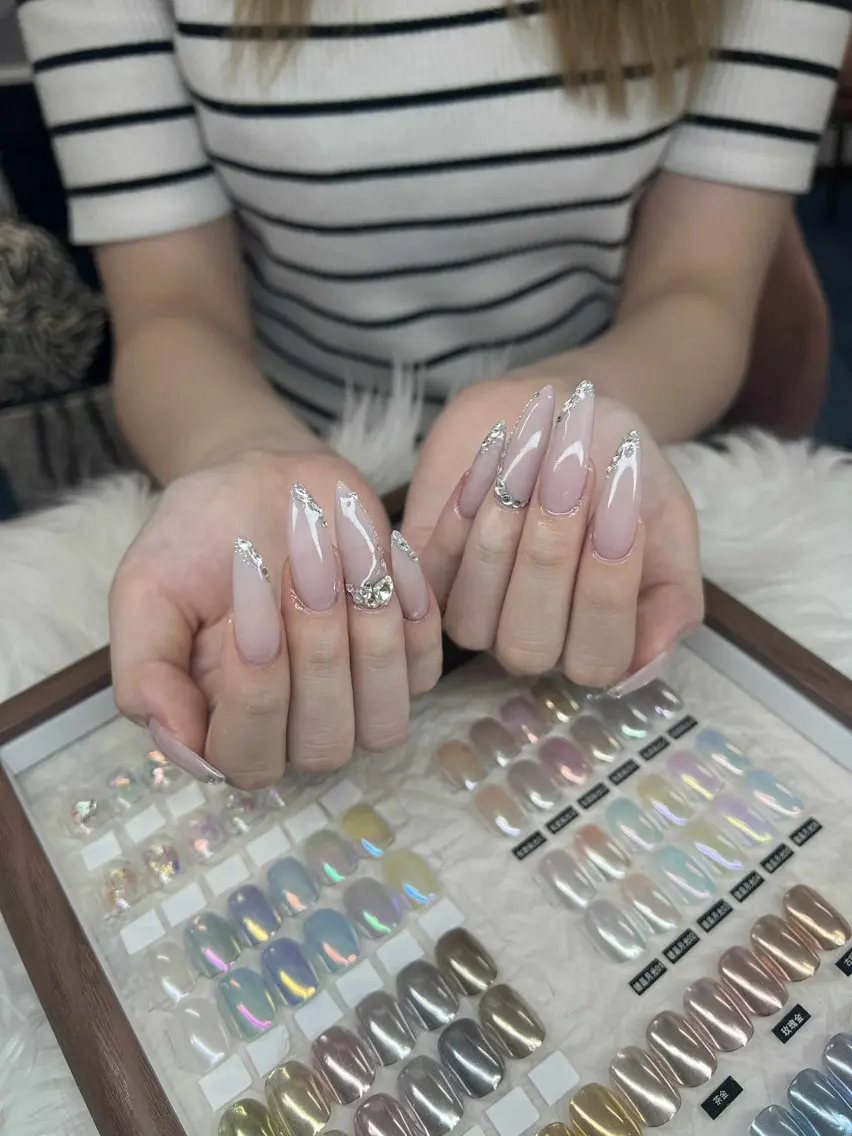 カラー RUBY NAIL SPAのネイルデザイン