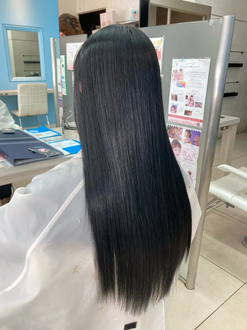 セミロング カラー 🫧ダメージレス🫧 髪質改善🫧松下のヘアスタイル