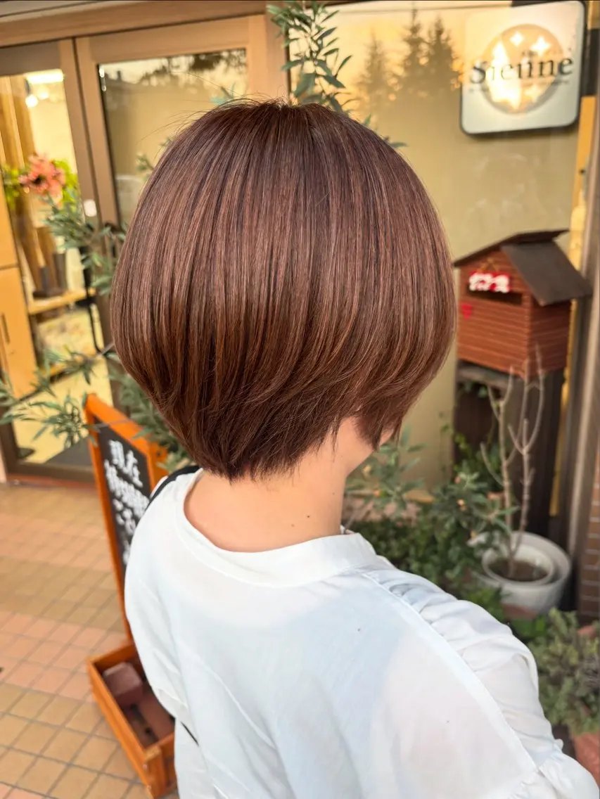 ショート カラー 透明感カラー ショートヘア 八木橋 朋香のヘアスタイル